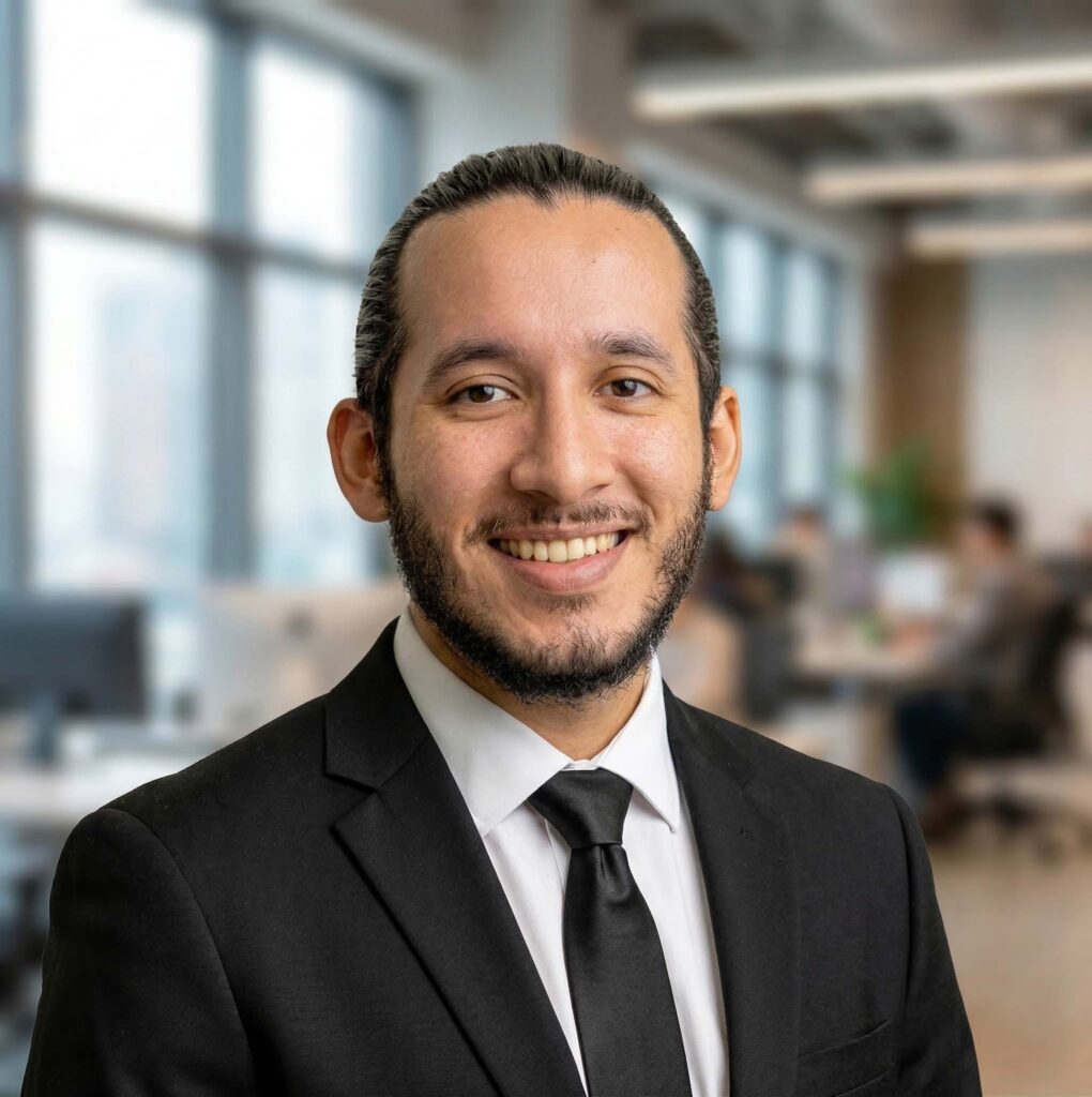 Alan Parada professional headshot – Digital Content and Marketing Specialist at Adeventum Funds